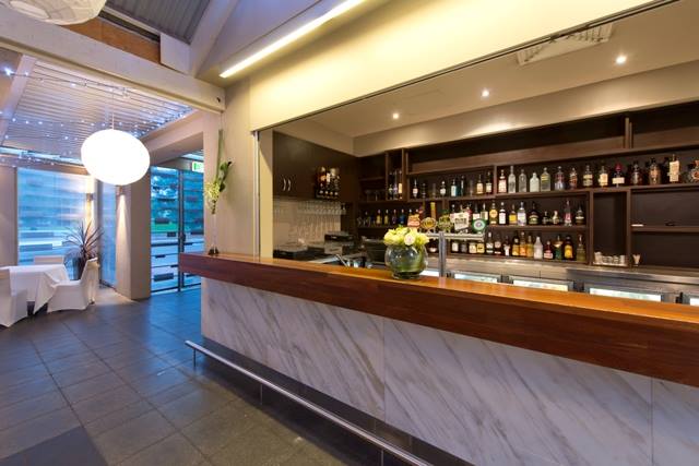 Caledonian Hotel
